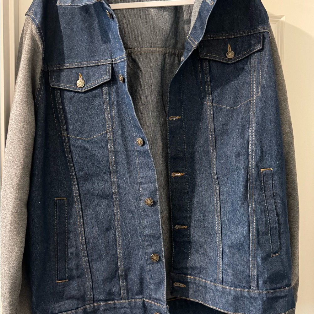 Original Deluxe XL Jean Jacket with Hoodie Streetwear Denim Layer – Modern Urban
